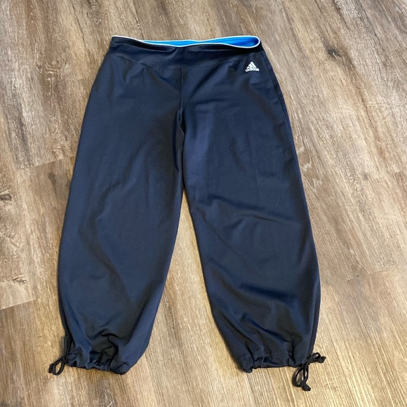 Adidas cropped pants - Picture 1 of 4